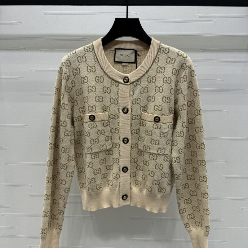 G*u*i coats